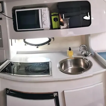Botel Albatiara Rent Boat Syracuse