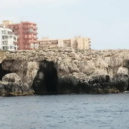 Albatiara Rent Boat Botel *