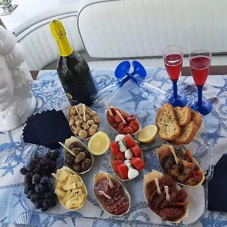 Albatiara Rent Boat Botel Syracuse